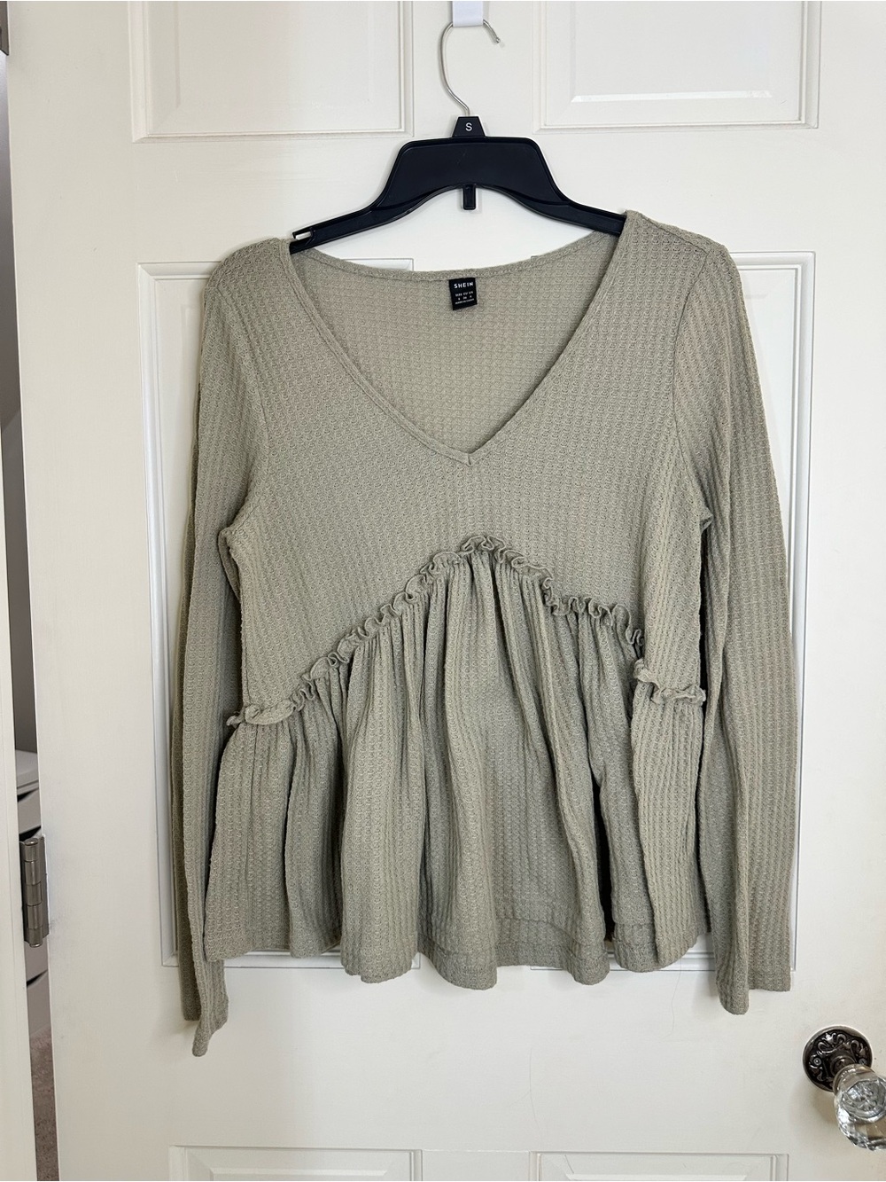 SHEIN Sage Green Waffle-Knit V-Neck Ruffle Peplum Top